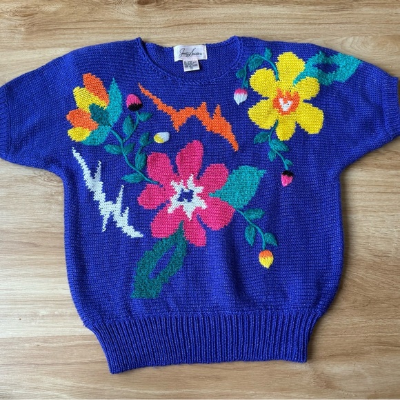 Vintage Jaclyn Smith Short Sleeve Floral Sweater - Picture 1 of 4
